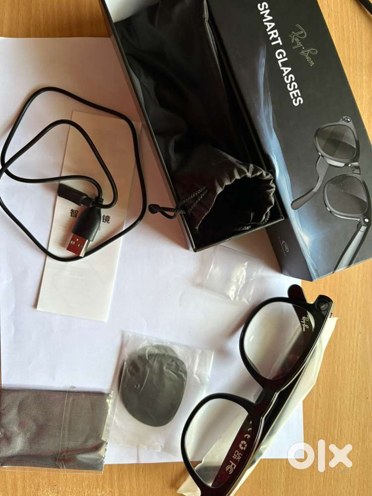 Smart Glasses with AI assistant