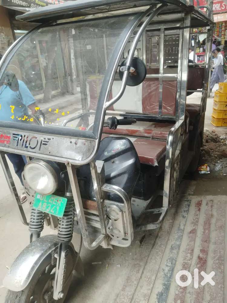 Sale e riksha Name PILOt 90000
