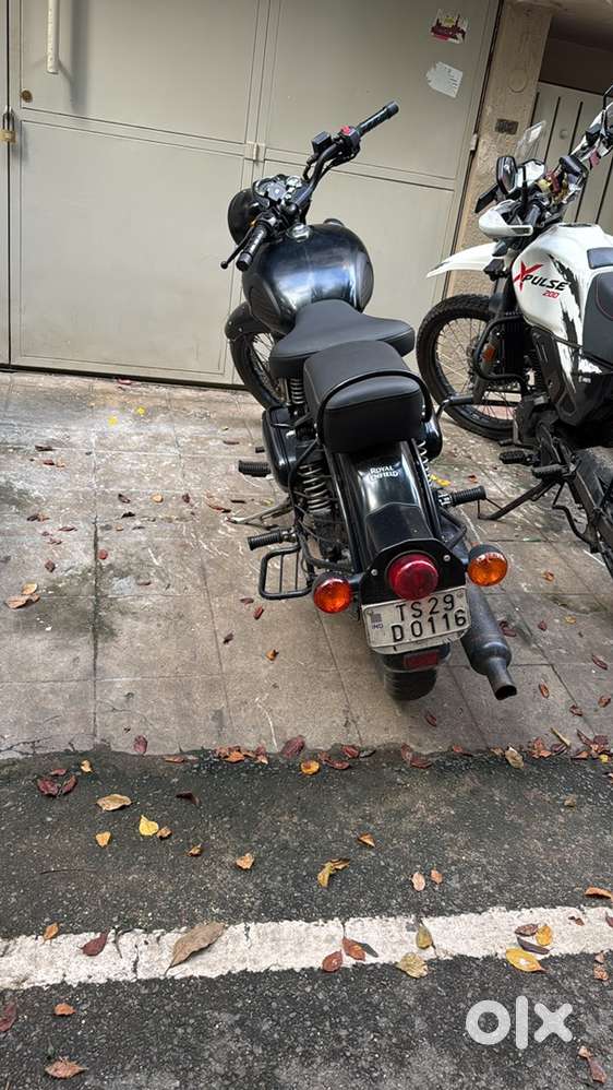 Royal Enfield Classic 500 Stealth Black – Limited Edition