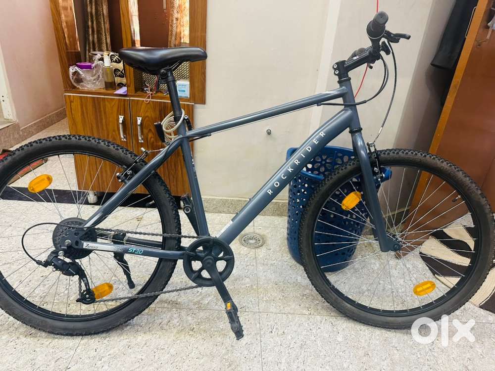 ROCKRIDER ST30 CYCLE IN BRAND NEW CONDITION