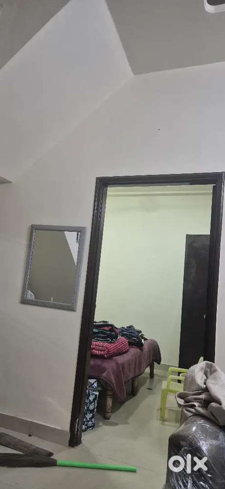 Individual villa 1 room portion including pg