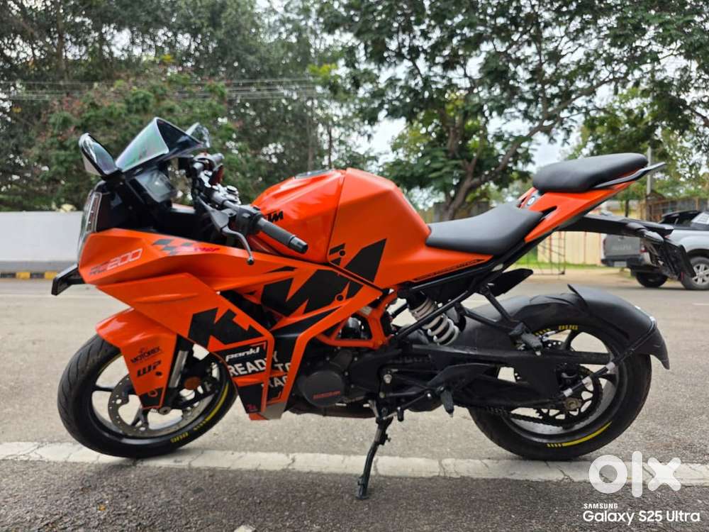 Ktm rc 200 moto gp edition single owner in mint condition