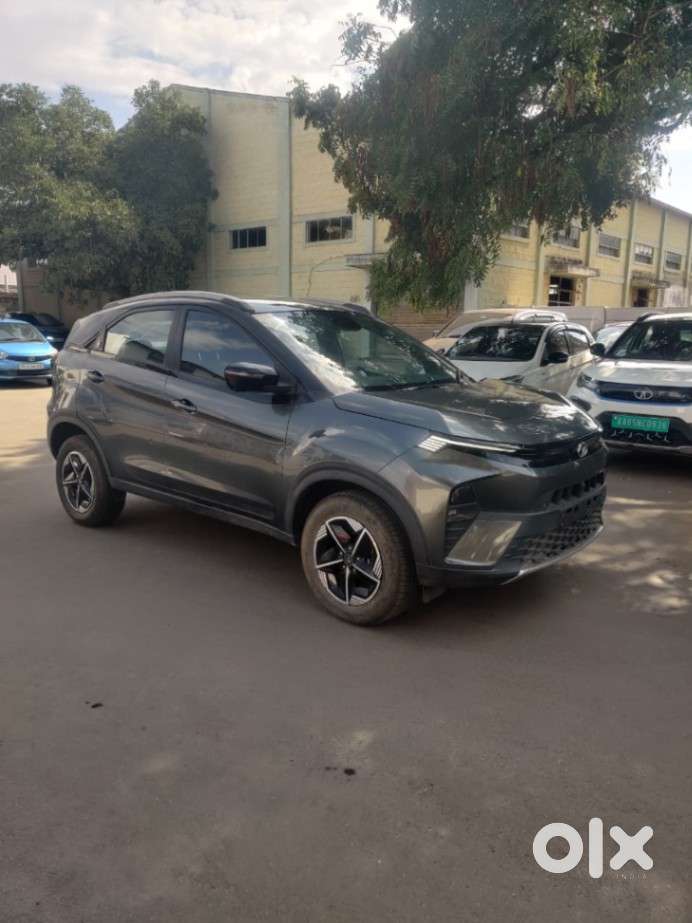 Tata Nexon Fearless 1.2 Revotron Petrol 7DCA  DT, 2023, Petrol