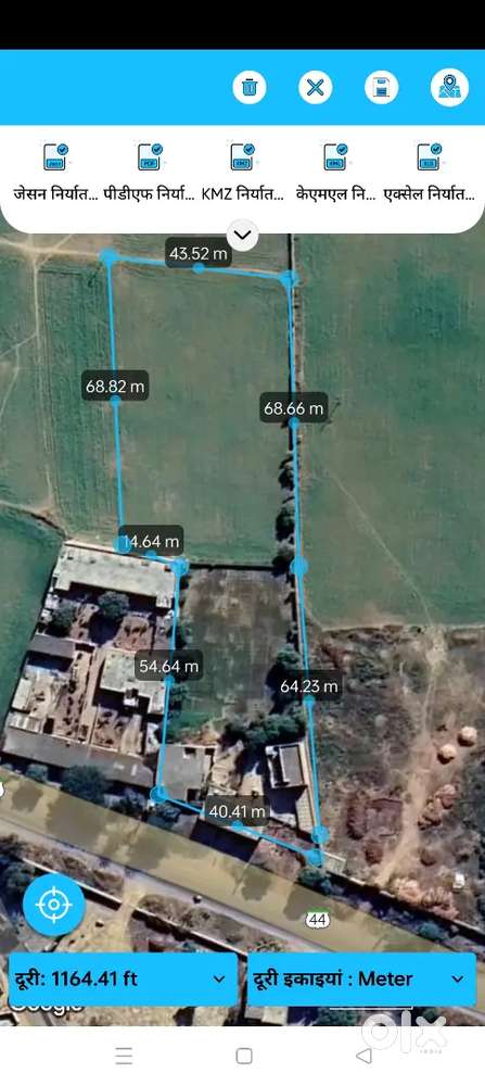 कामा कोसी रोड पर 4 बीघा खेत है जिसका में फ्रंट 120 फुट से ज्यादा है वे