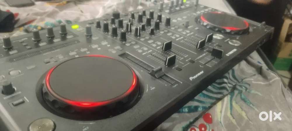 DJ Console