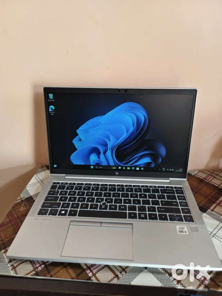 Hp elitebook i5 10thgen 8gb ram 256gb ssd