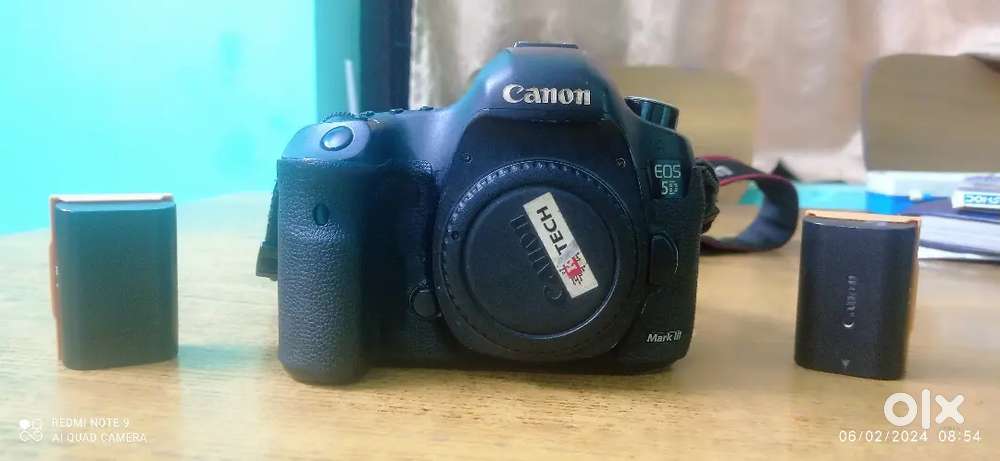 Canon Mark III with kit lens 24-105, 50mm, 85mm and godex v860 flash