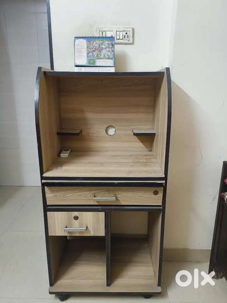 Wooden Computer Table with Storage