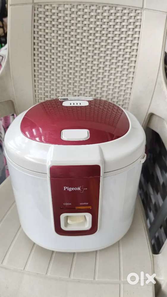 Urgent money needed. Less used pressure cooker with just 499/- only.