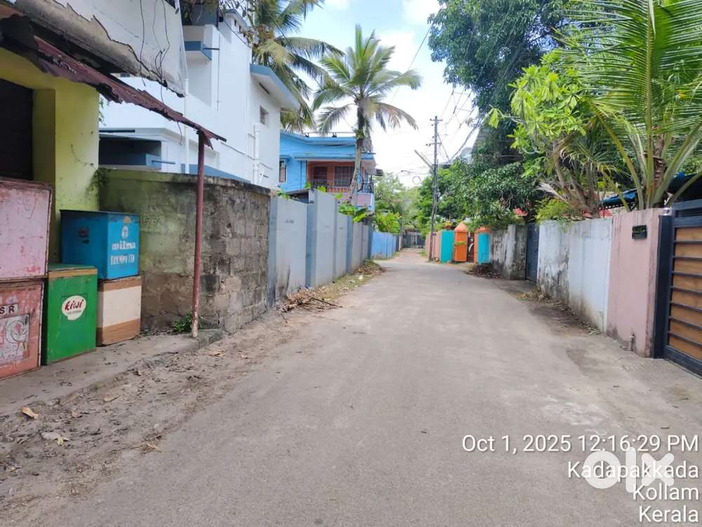 AT KADAPPAKADA, KOLLAM. 10 CENT LAND WITH OLD HOUSE FOR SALE..