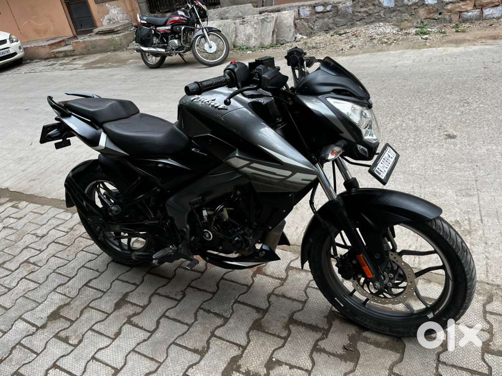 Bajaj pulser ns 125