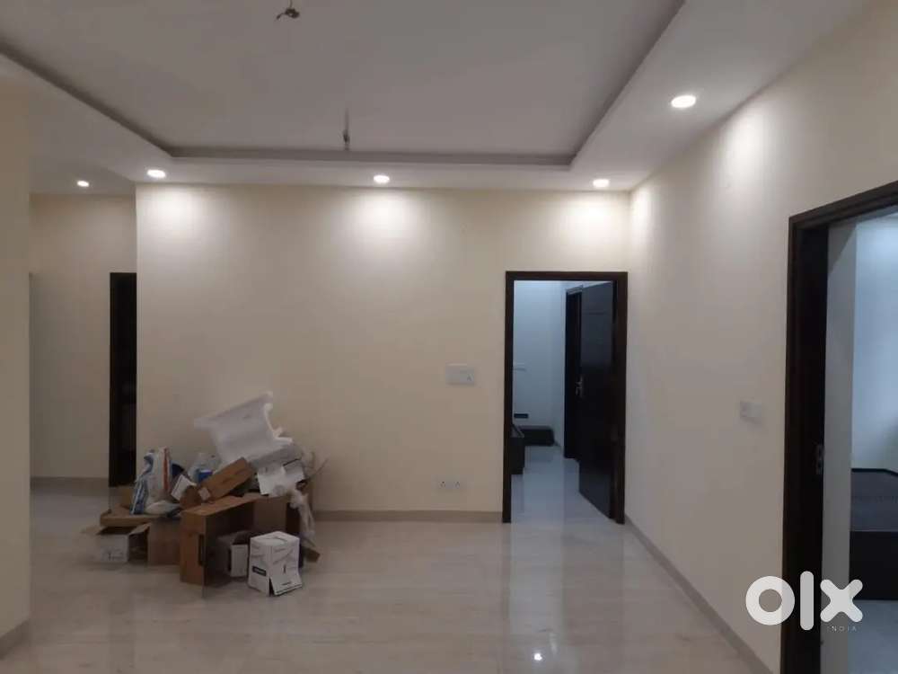 Owner free 2bhk (ground floor) for rent in guru amardas avenue