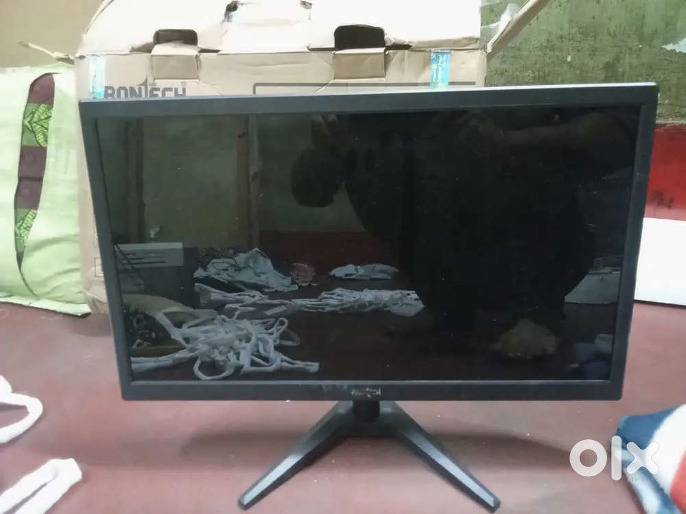 Frontech 19 inch led monitor fresh condition for sell