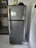 GODREJ REFRIGERATOR 272 LTRS FULLY WORKING