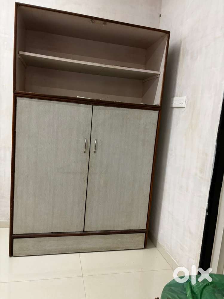 Storage Unit + Showcase and Iron Table for Sale