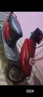 TVs.scooty.Teenz