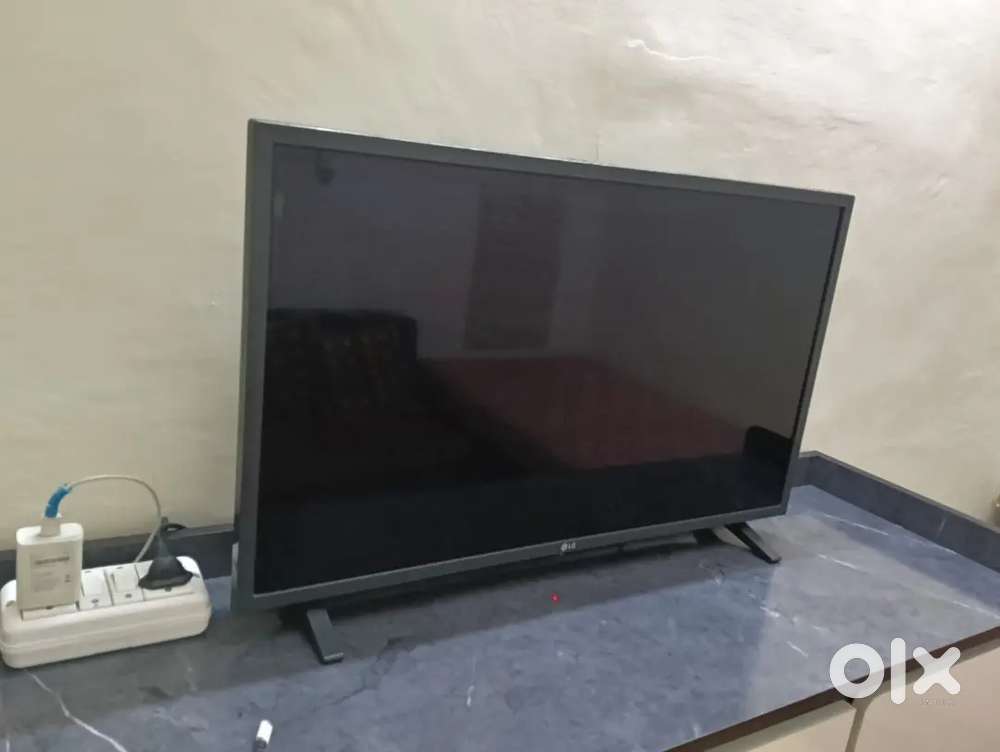 LG 32 Inch Smart TV