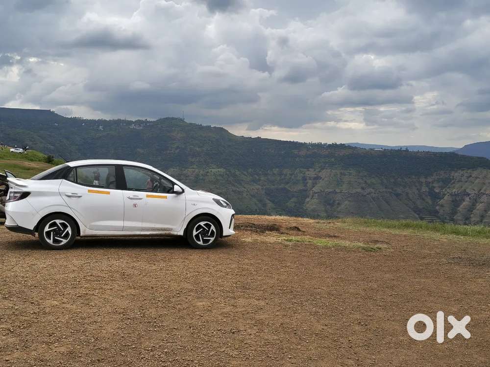 New hyundai aura Give on rent 24 hours 1600 deposit 20000