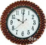 Wall Clock ( Free me le jao hume iski zarurat nahi hai)