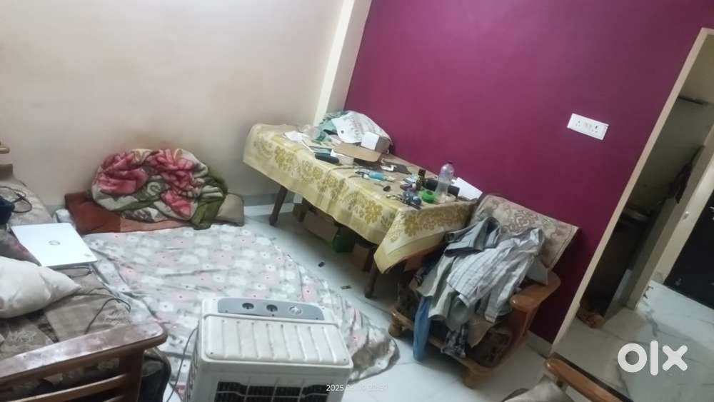 Urjent required 1 roommate boy