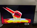 Samsung UHD 4K crystal TV, 43 inches with box