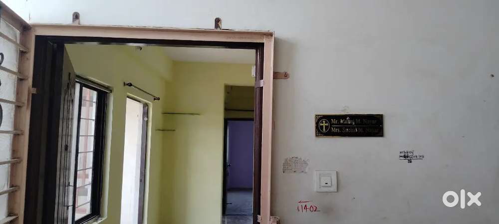 2 Lifts, 5 Corporation water connection, Bore water 24hr. Parking
