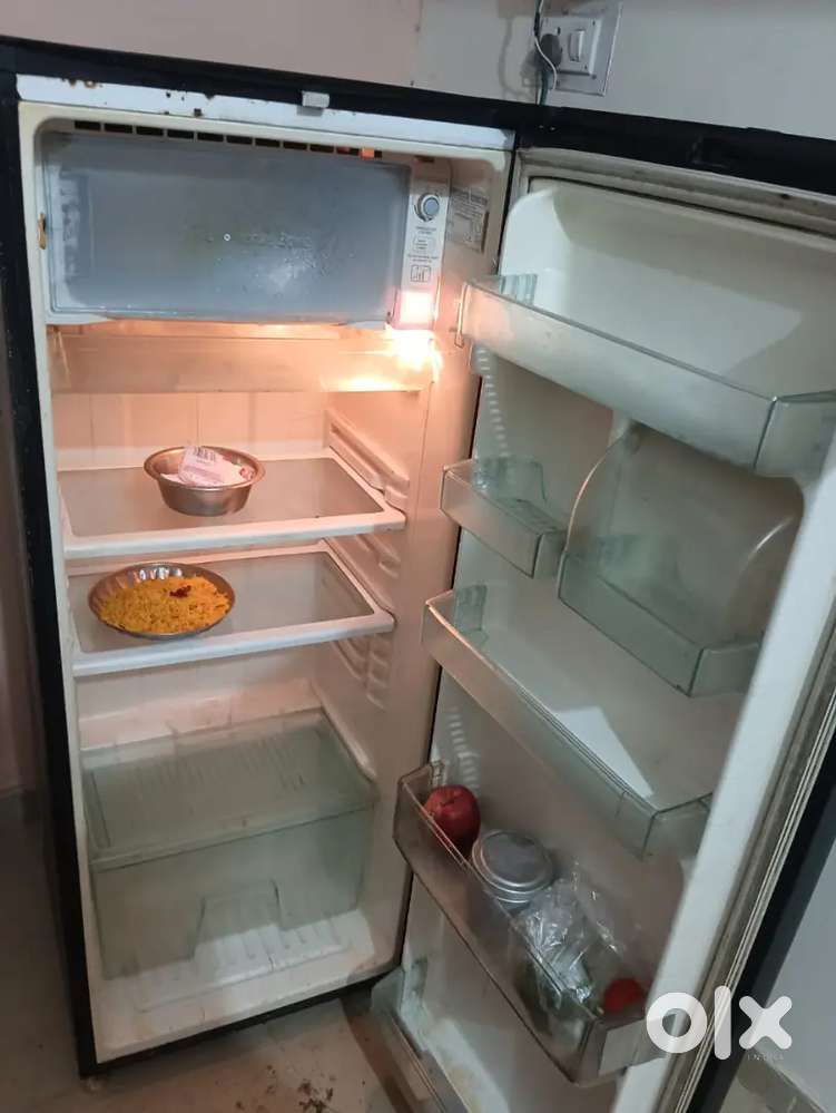 Samsung 5-Star Power Saving Refrigerator – Perfect for Home or PG