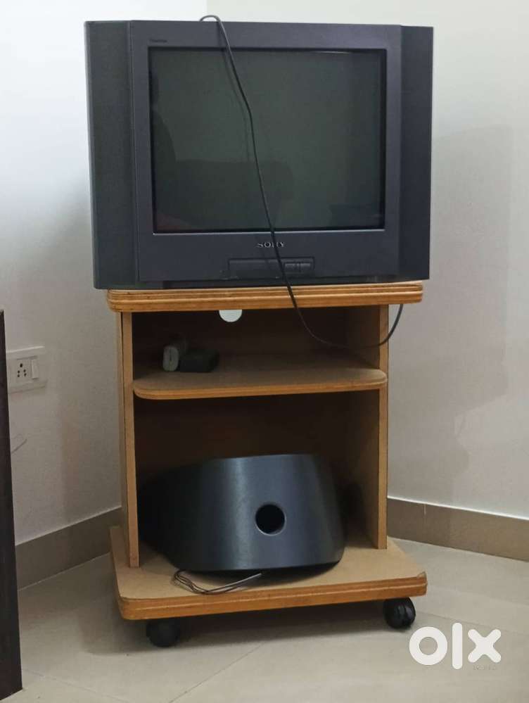 Sony Bravia TV with removable sound box