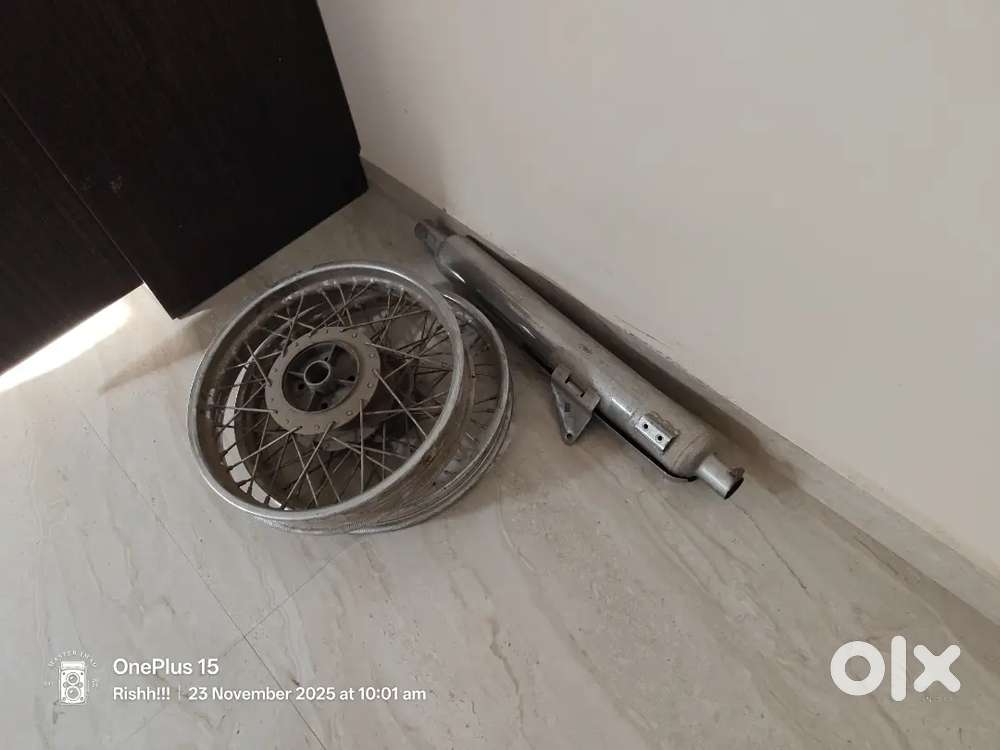 Calssic 350 rim and silencer