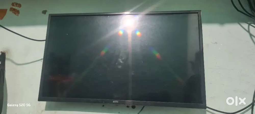 Led tv awaj ati hai par display me dikta nhi hai