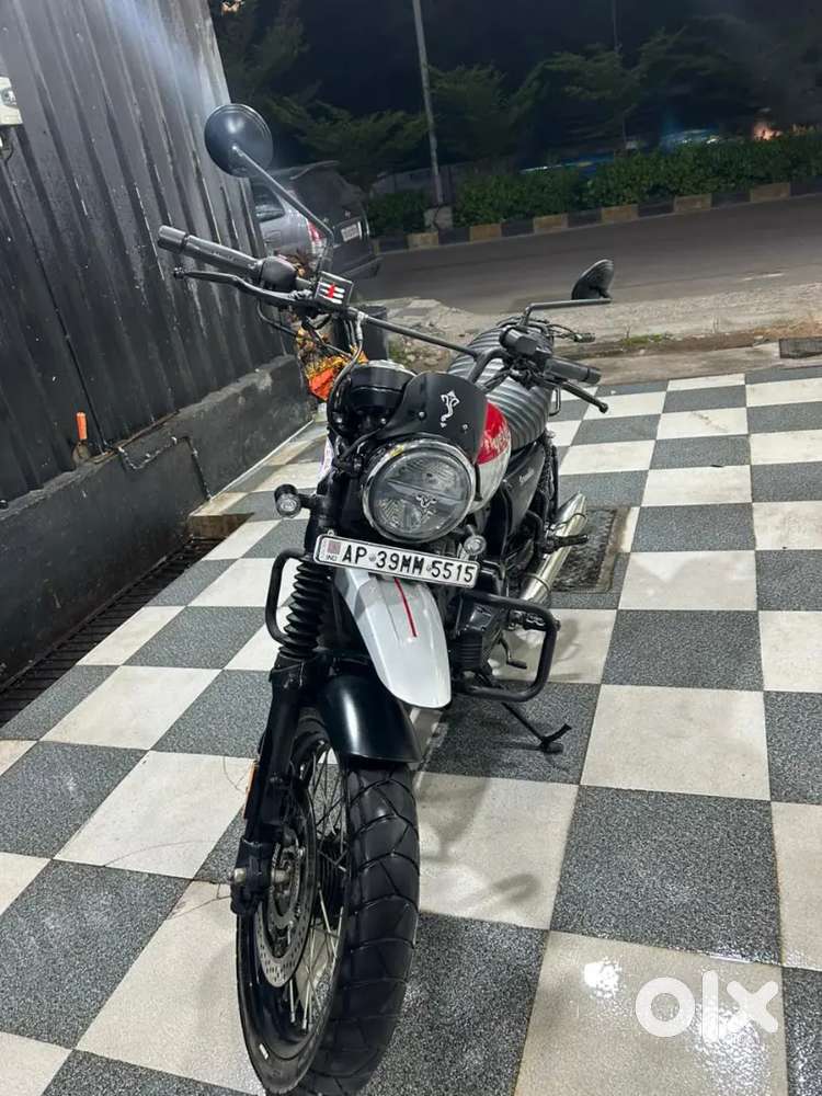 Urgent sale but very good cudition onley intrest pepole call me