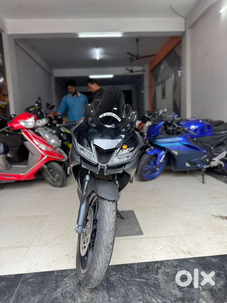 YAMAHA R15 S Darkkinght Edition 2023