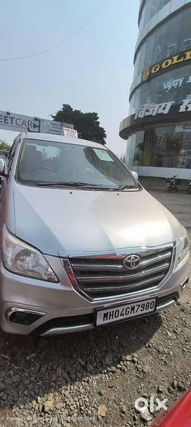 Toyota Innova 2.5 V 7 STR, 2014, Diesel