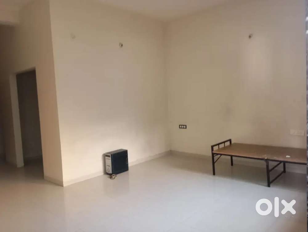 Brokers free ground floor to BHK clerk Colony for family