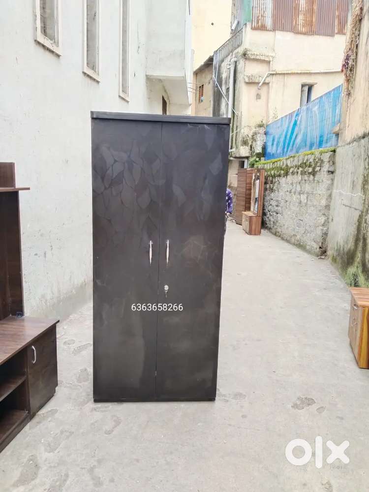 2 door cupboard with brand new