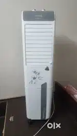 Croma AC/Cooler Polar Tower Cooler