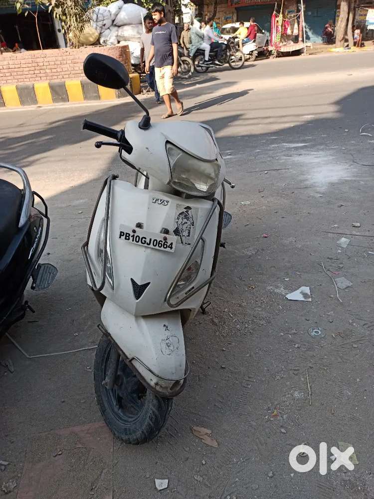 TVS JUPITER BS4 Scooter is in good condition , breaks are working good