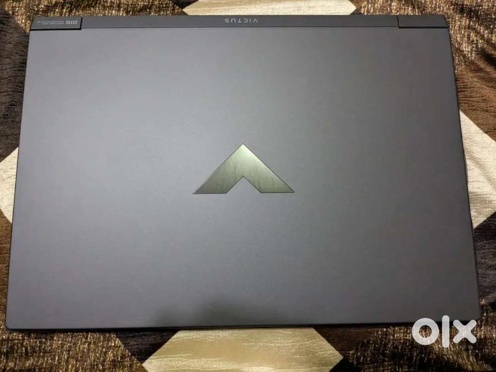 Brand New JBL 720BT Headphone with Box and All Accessories it branded