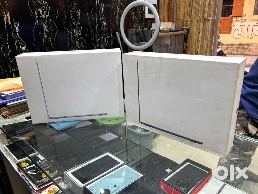 Macbook Air M4 Sealedpack 13 inch 512GB in warranty sell