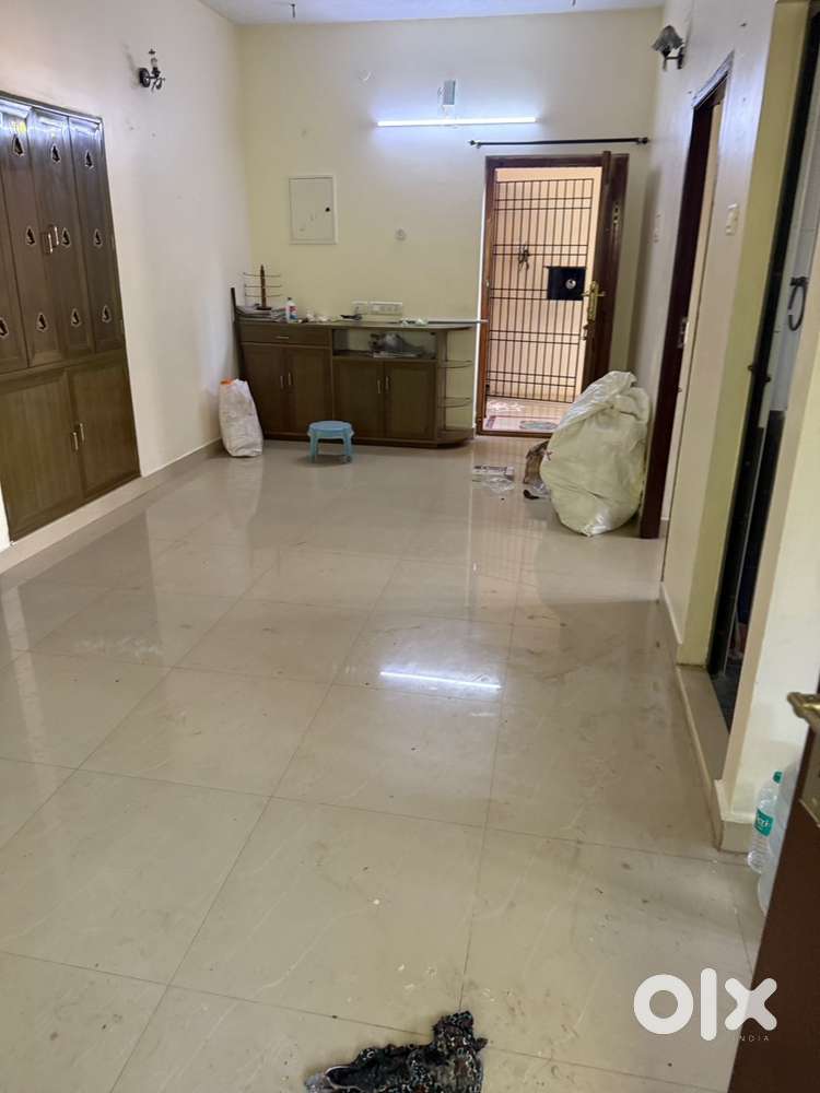 2bhk apartment for rent near narayana school