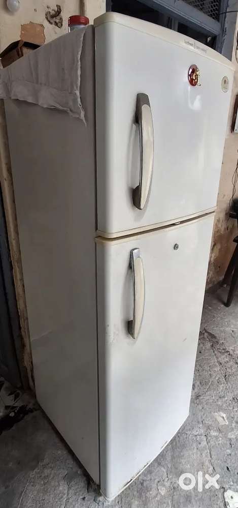 LG FRIDGE 250 LITRE