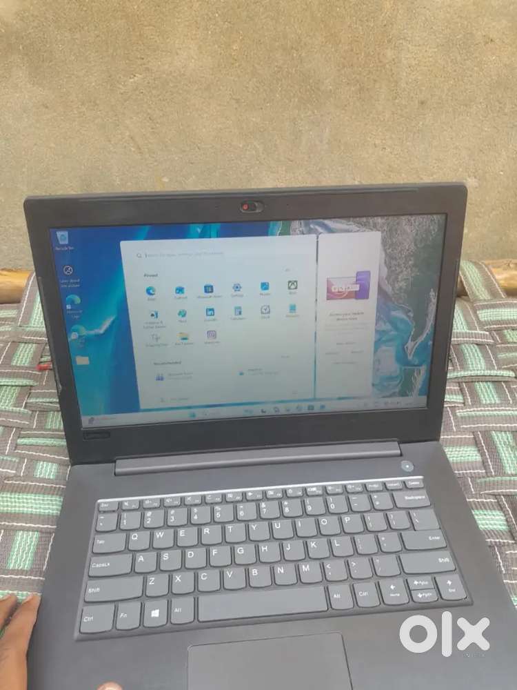 Lenovo laptop i5 8th 8 256