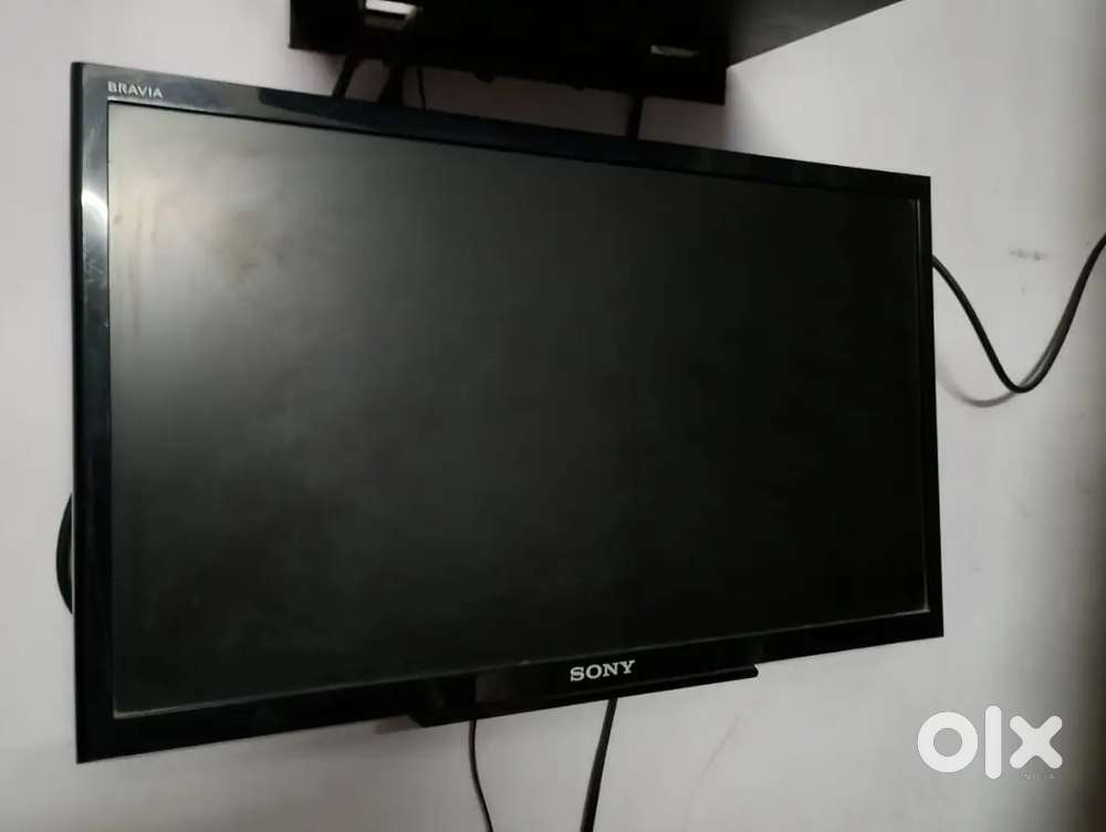 Gd condition original 24 inch sony led very less used