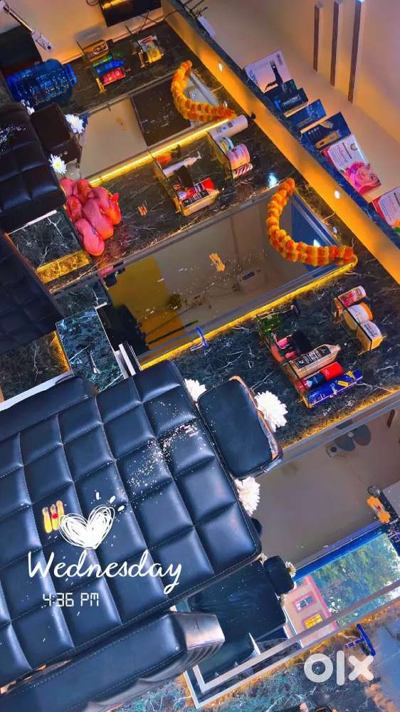 Diamond cuts mens salon