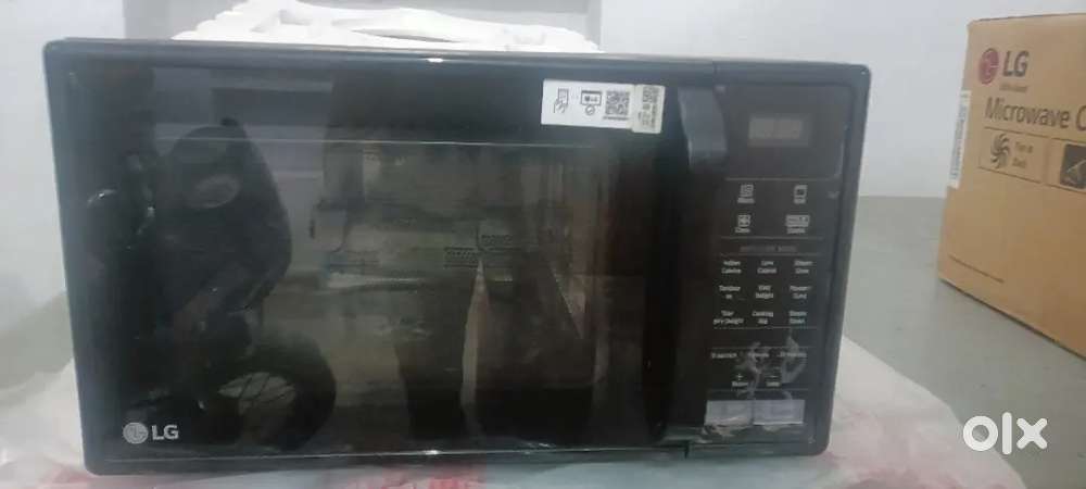 LG MICROWAVE OVEN - 21L