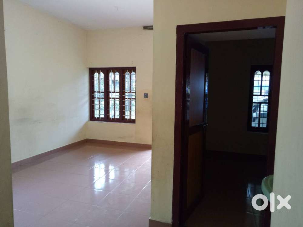 123 quarters for rent in Kalpetta.300 meters only from main town.