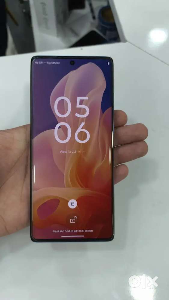 G85 5g 128gb only 4 months old