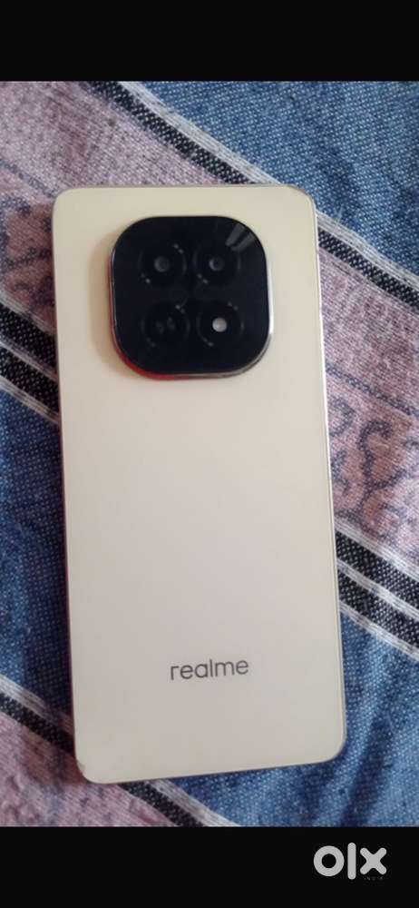 Best condition only combo crak display chal rha hai bss crak hai