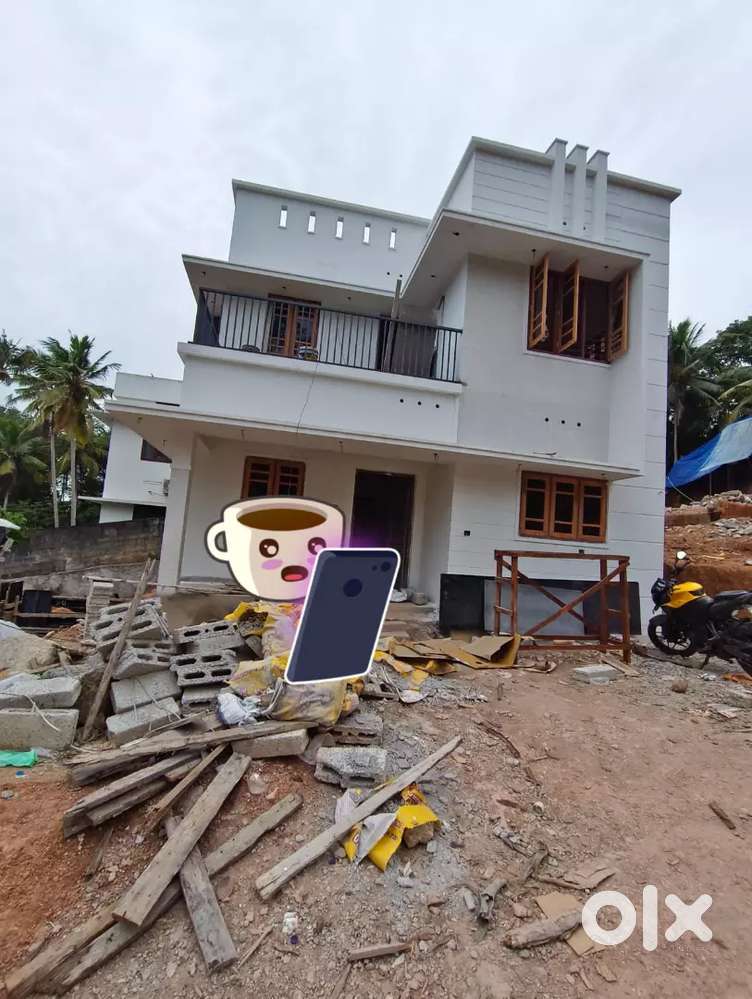 KARIYAVATTOM PANGAPPARA NH JUST 700 METER