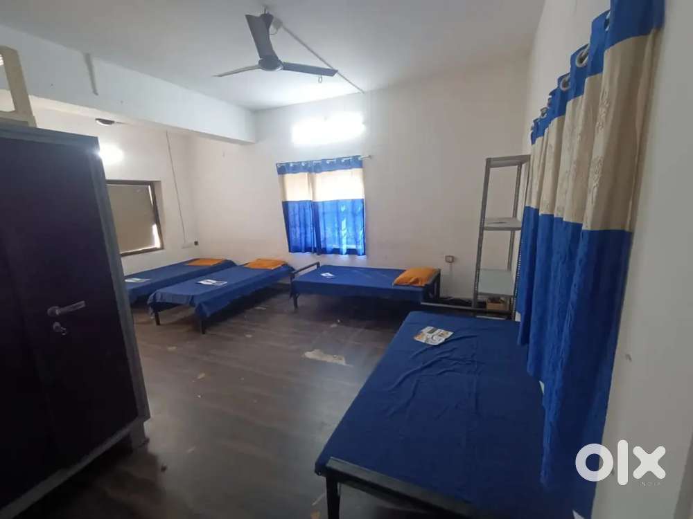 Rooms and Pg For Girls near Trident, Infosys, TCS, CTTC, etc